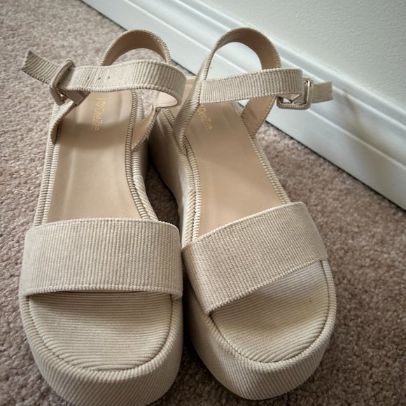 90s corduroy Neutral Beige Cream Platform sandal with straps in EU 37 (US 7) - Picture 1 of 4